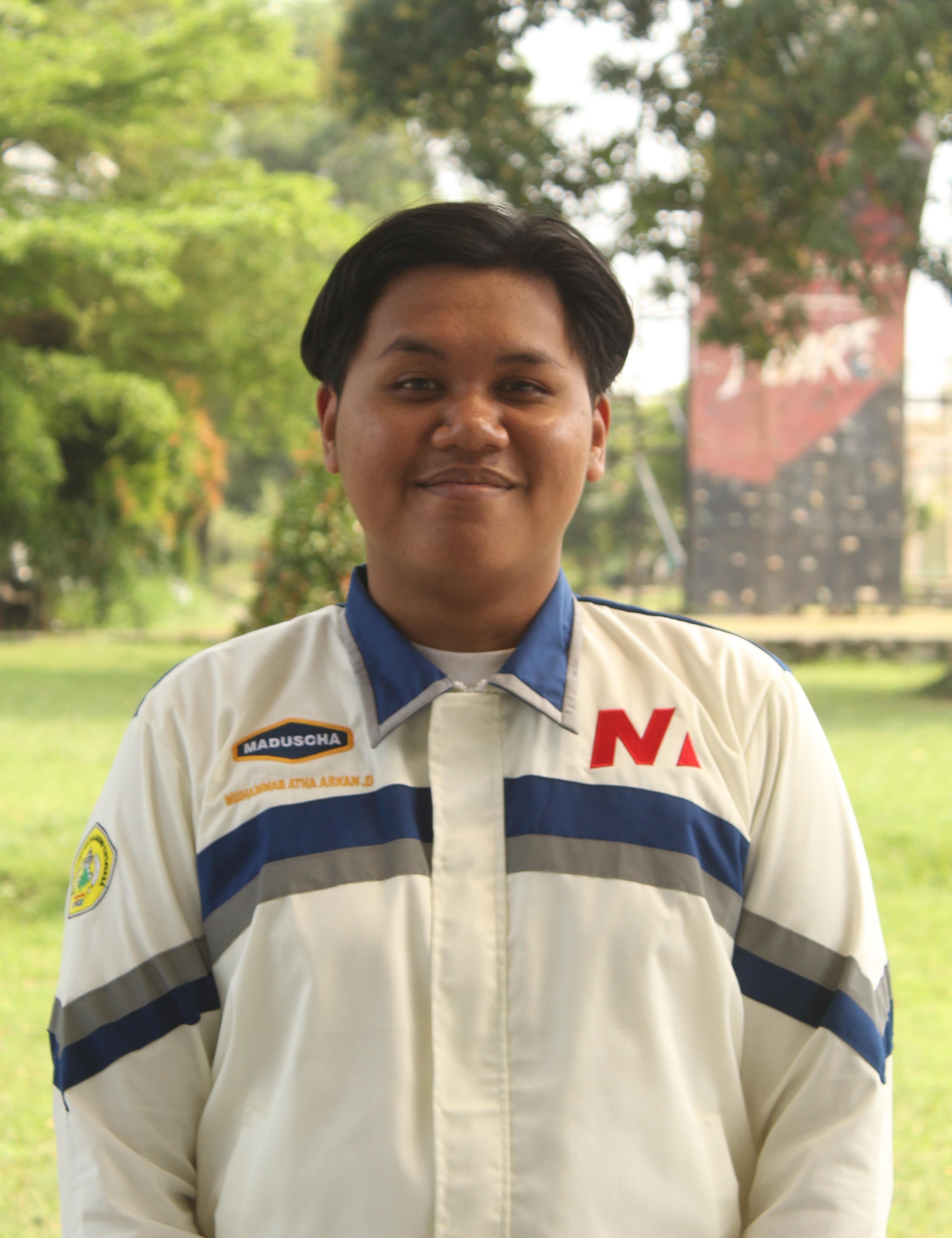Anggota 8